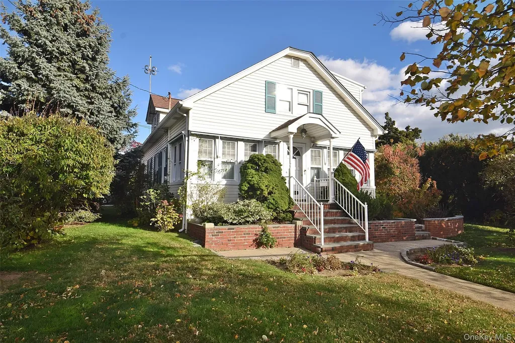 3041 Eastern Parkway Baldwin NY 11510