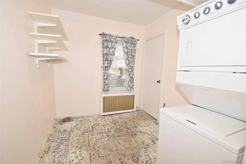 3041 Eastern Parkway Baldwin NY 11510