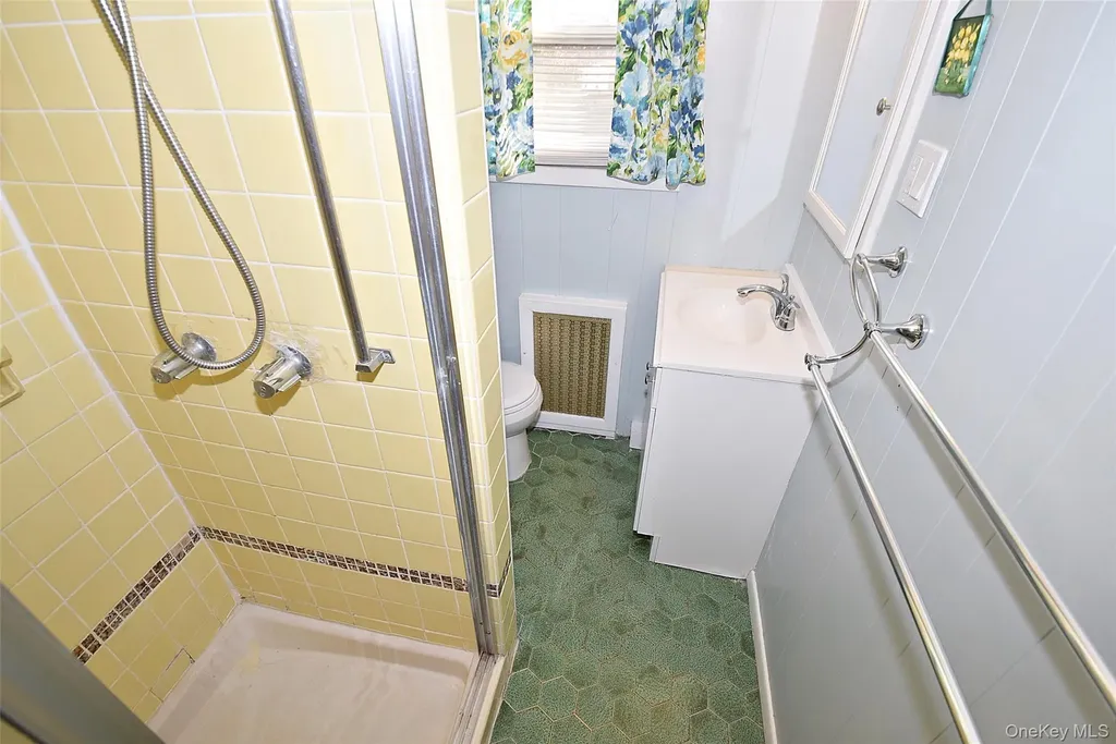 3041 Eastern Parkway Baldwin NY 11510