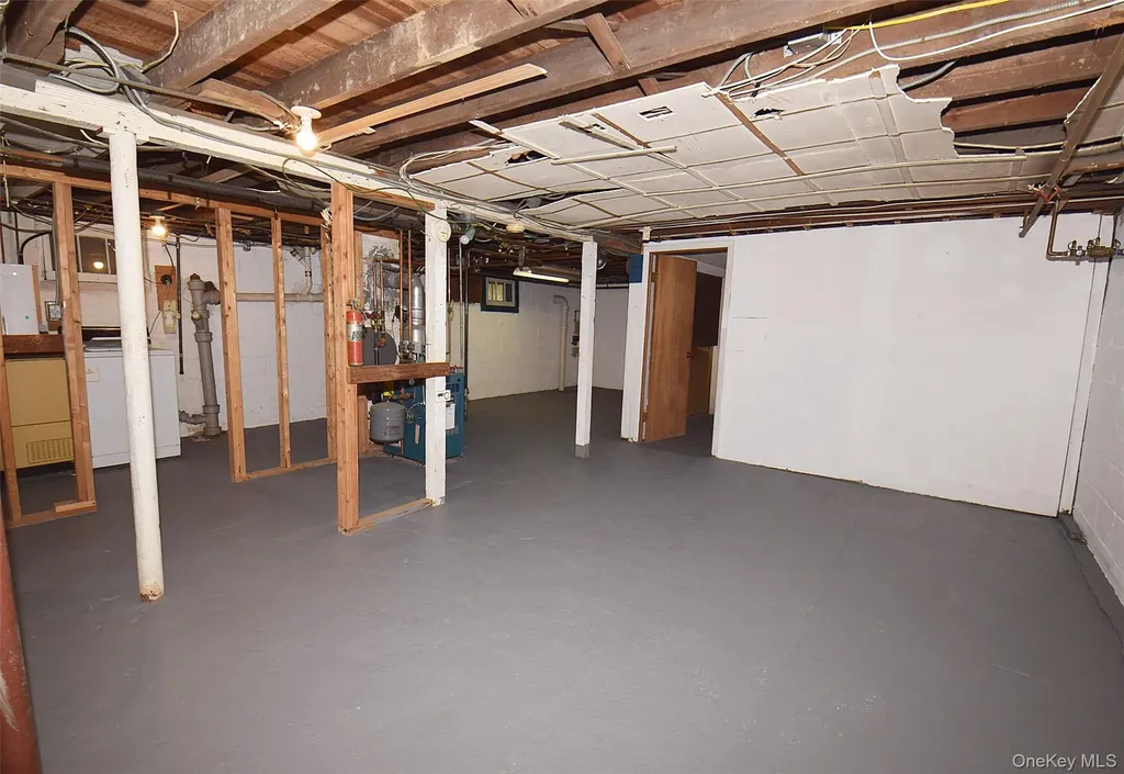 3041 Eastern Parkway Baldwin NY 11510