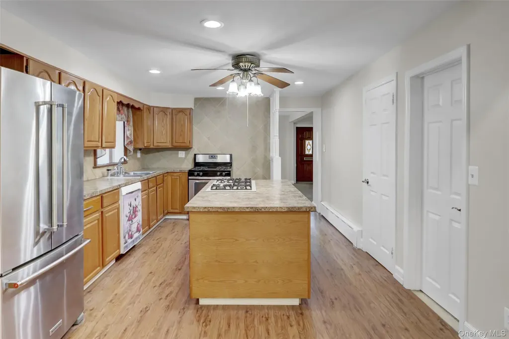 60 Parsons Drive Hempstead NY 11550