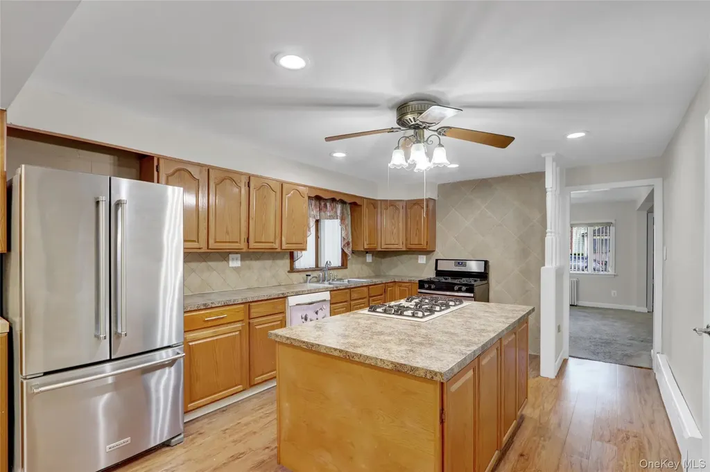 60 Parsons Drive Hempstead NY 11550