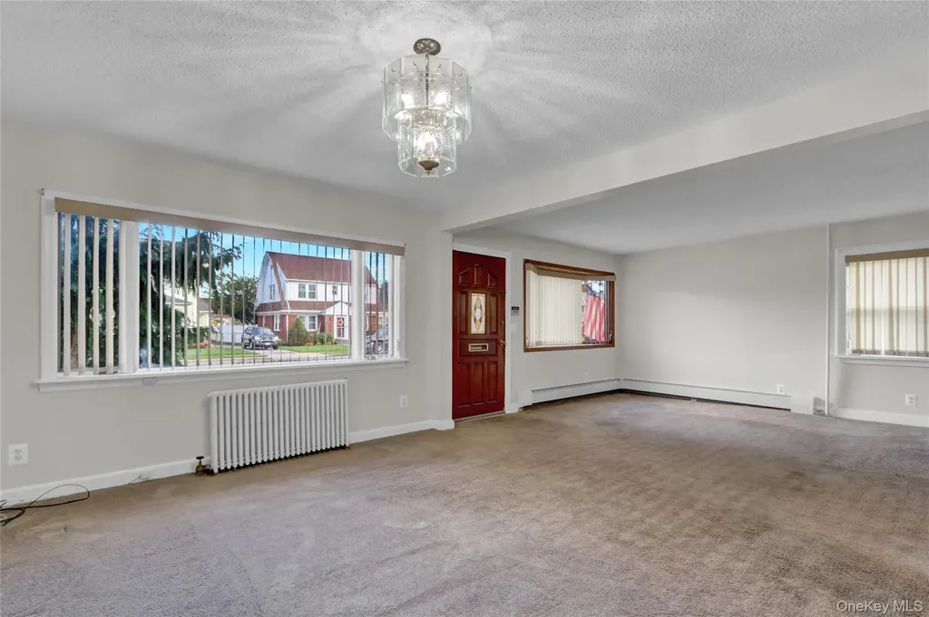 60 Parsons Drive Hempstead NY 11550