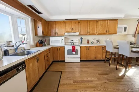 19 Dogwood Lane Manorville NY 11949