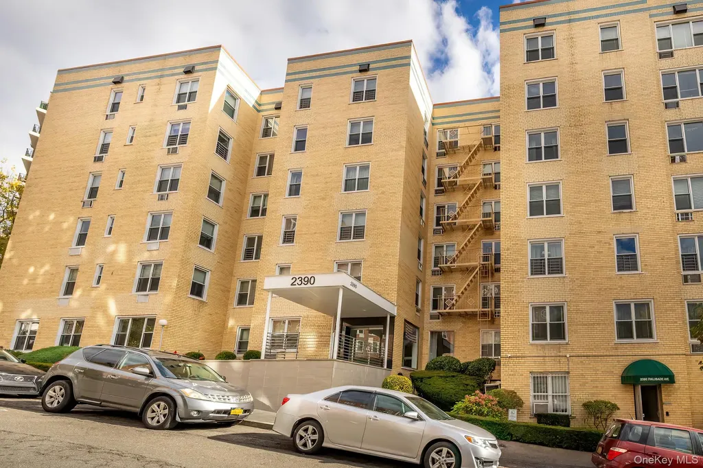 2390 Palisade Avenue Bronx NY 10463