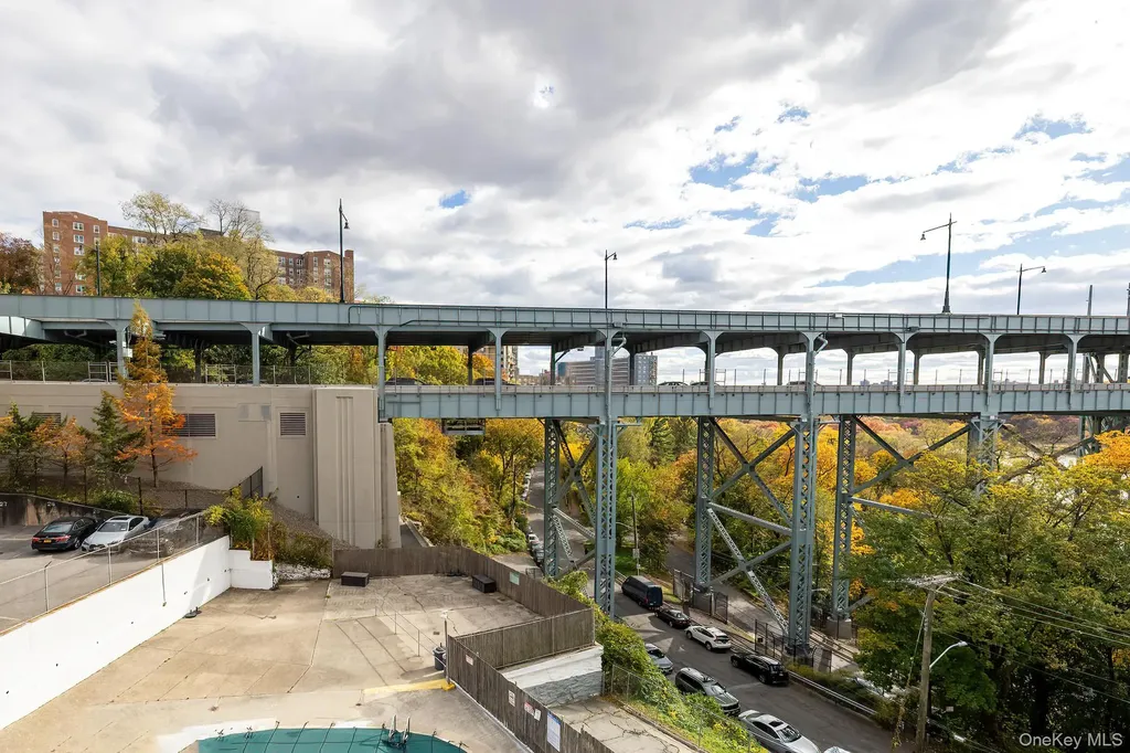2390 Palisade Avenue Bronx NY 10463