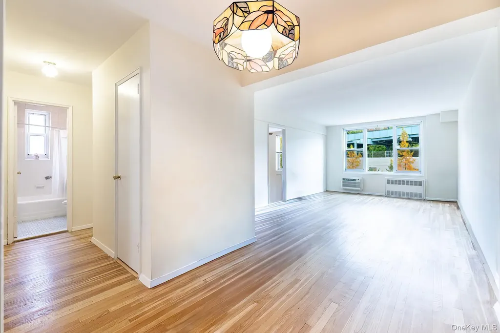 2390 Palisade Avenue Bronx NY 10463