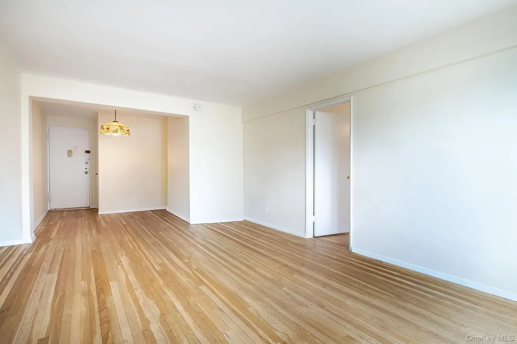 2390 Palisade Avenue Bronx NY 10463