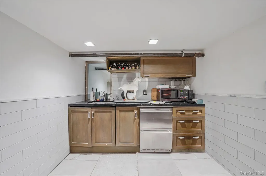 852 Blake Avenue Brooklyn NY 11207