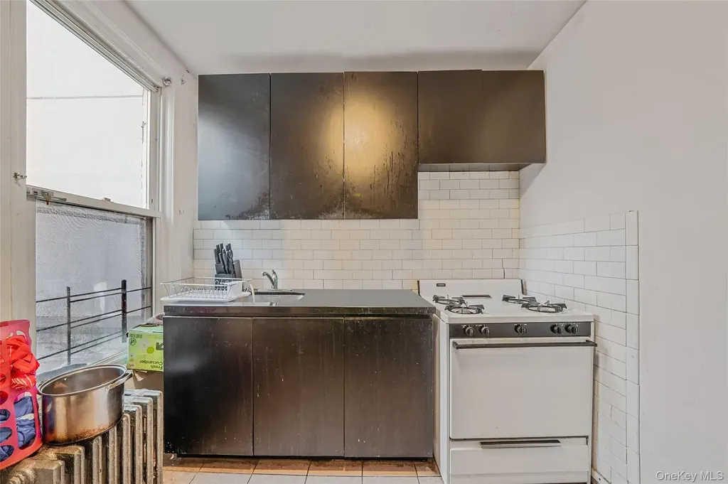 852 Blake Avenue Brooklyn NY 11207