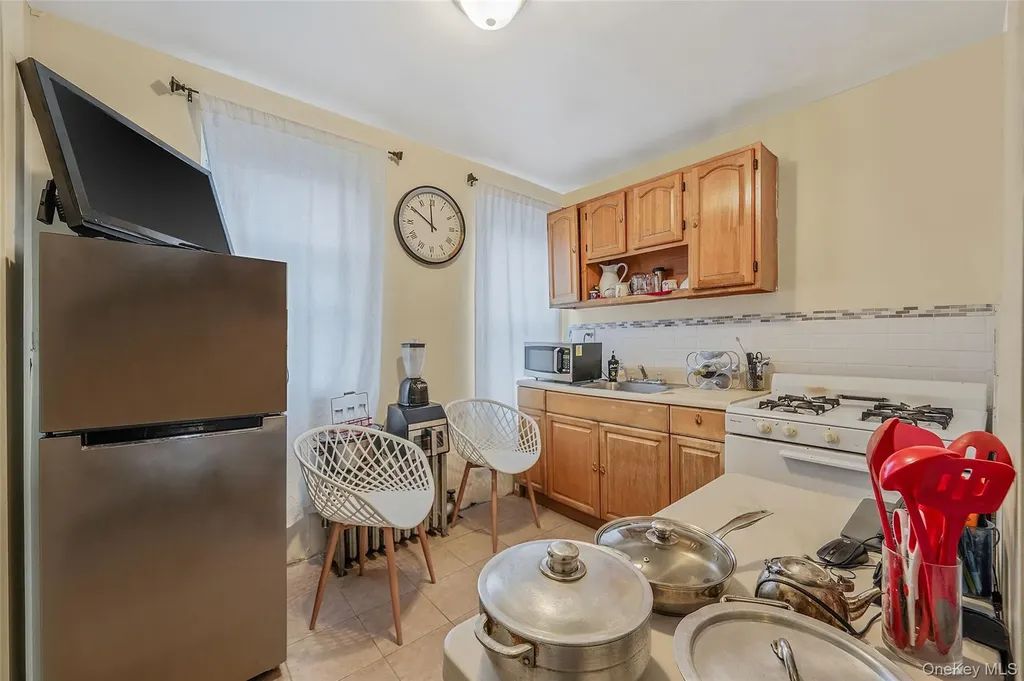 852 Blake Avenue Brooklyn NY 11207