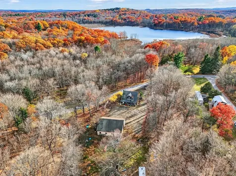 375 Salisbury Turnpike Rhinebeck NY 12572