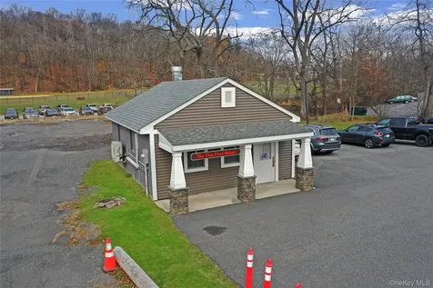 32 W Main Street Washingtonville NY 10992