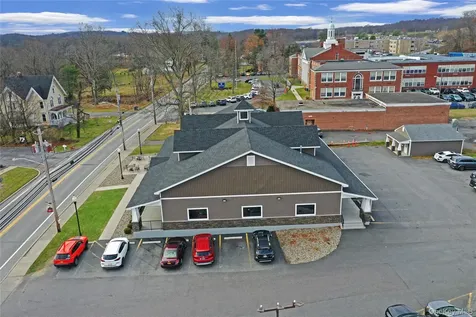 32 W Main Street Washingtonville NY 10992