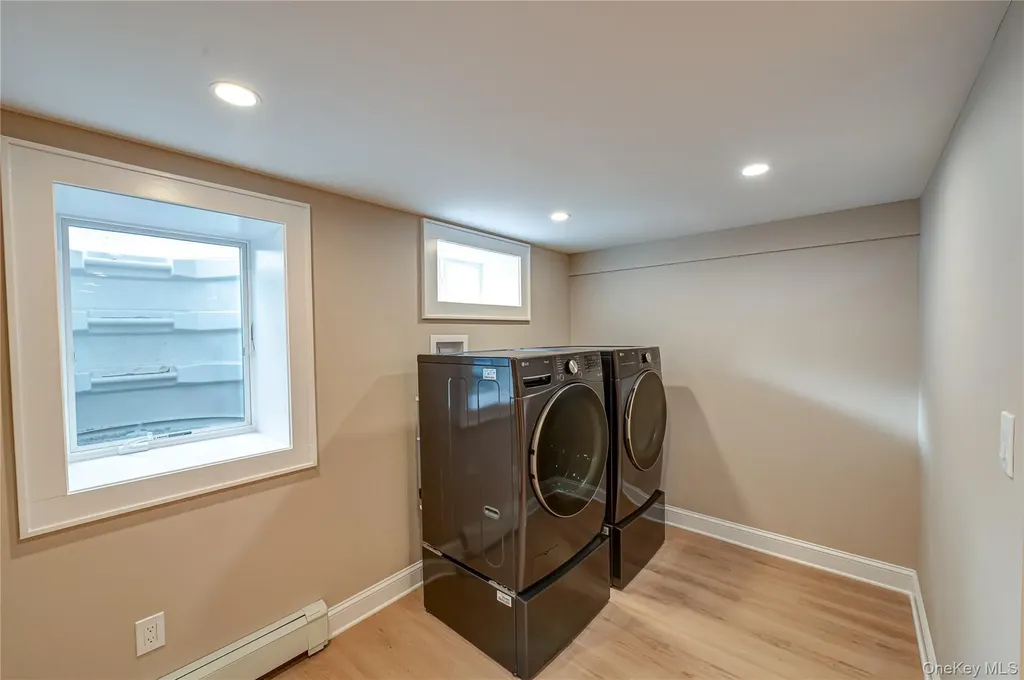 31 Boulevard Avenue West Islip NY 11795
