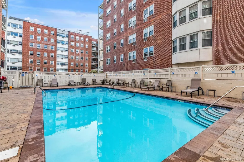 740 Broadway Long Beach NY 11561