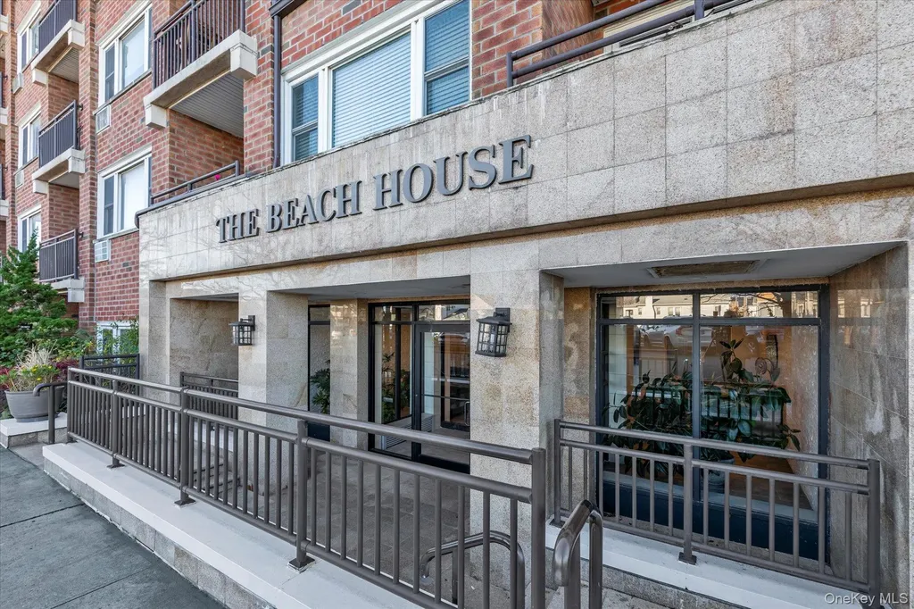 740 Broadway Long Beach NY 11561