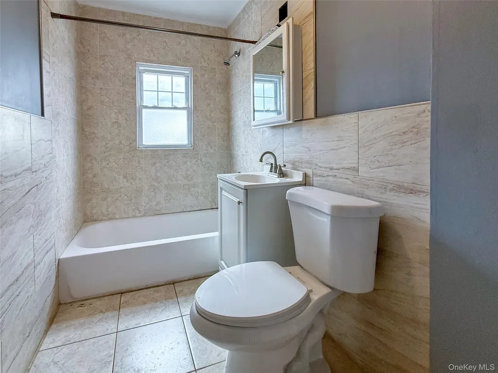 163 Shaw Avenue Valley Stream NY 11580