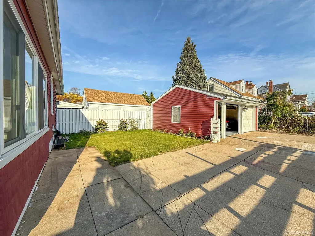 163 Shaw Avenue Valley Stream NY 11580