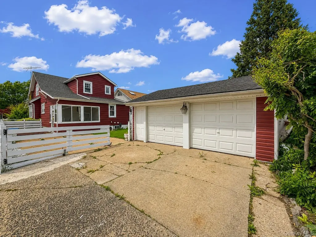163 Shaw Avenue Valley Stream NY 11580