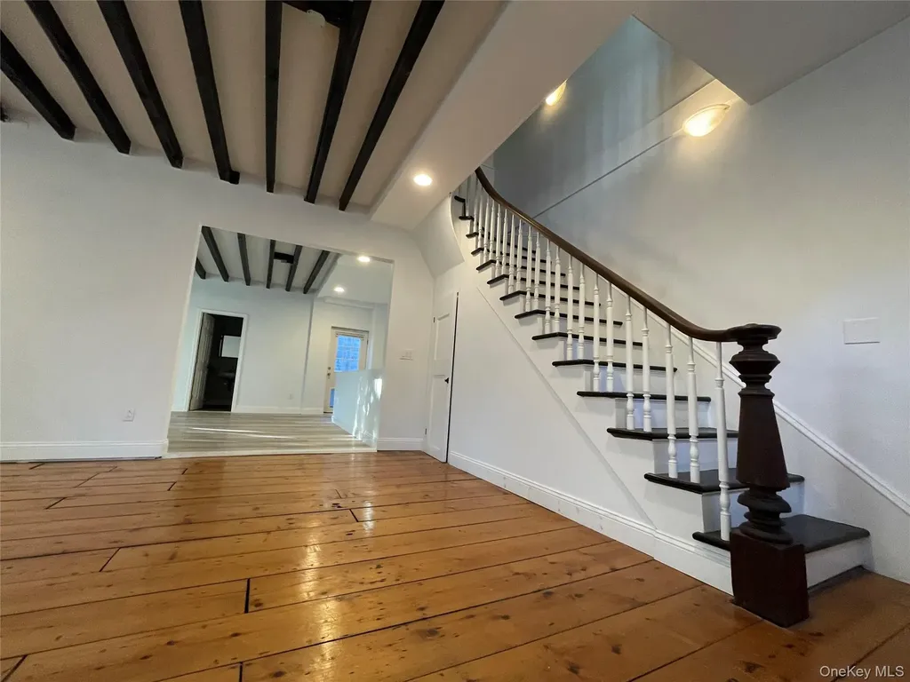 79-81 S 3rd Street Hudson NY 12534