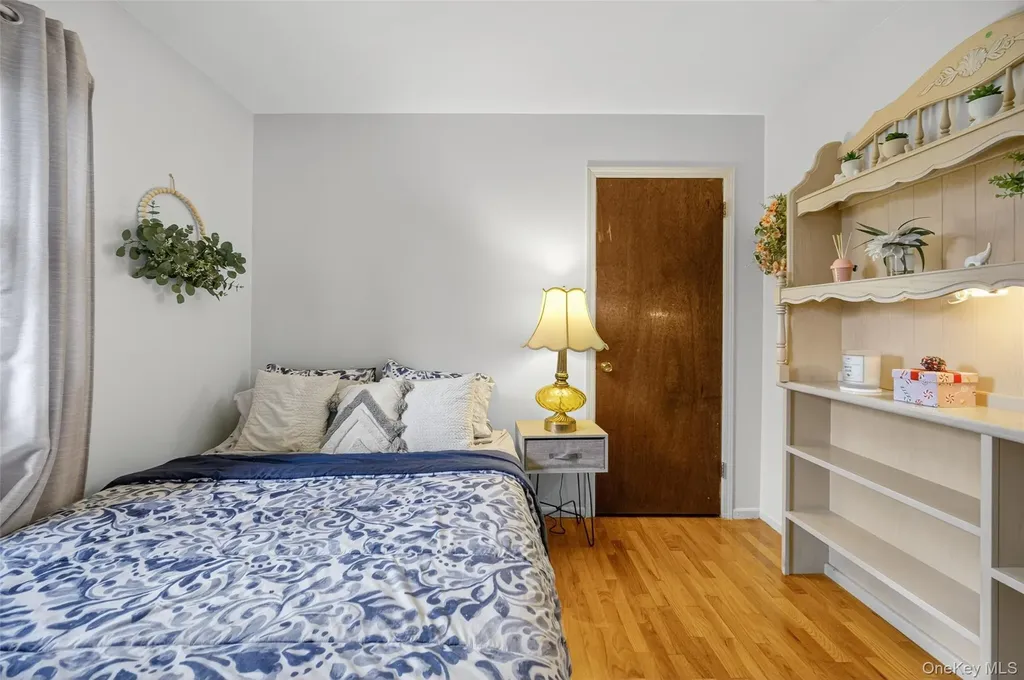 404 Carlton Circle New Windsor NY 12553