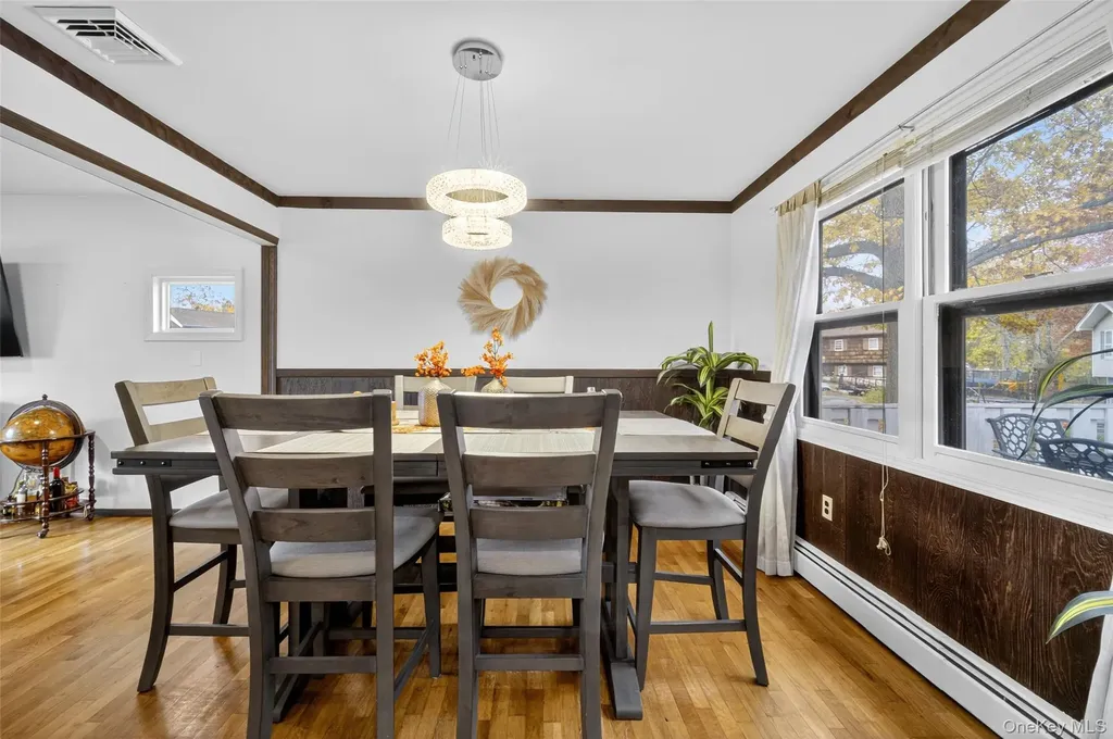 404 Carlton Circle New Windsor NY 12553