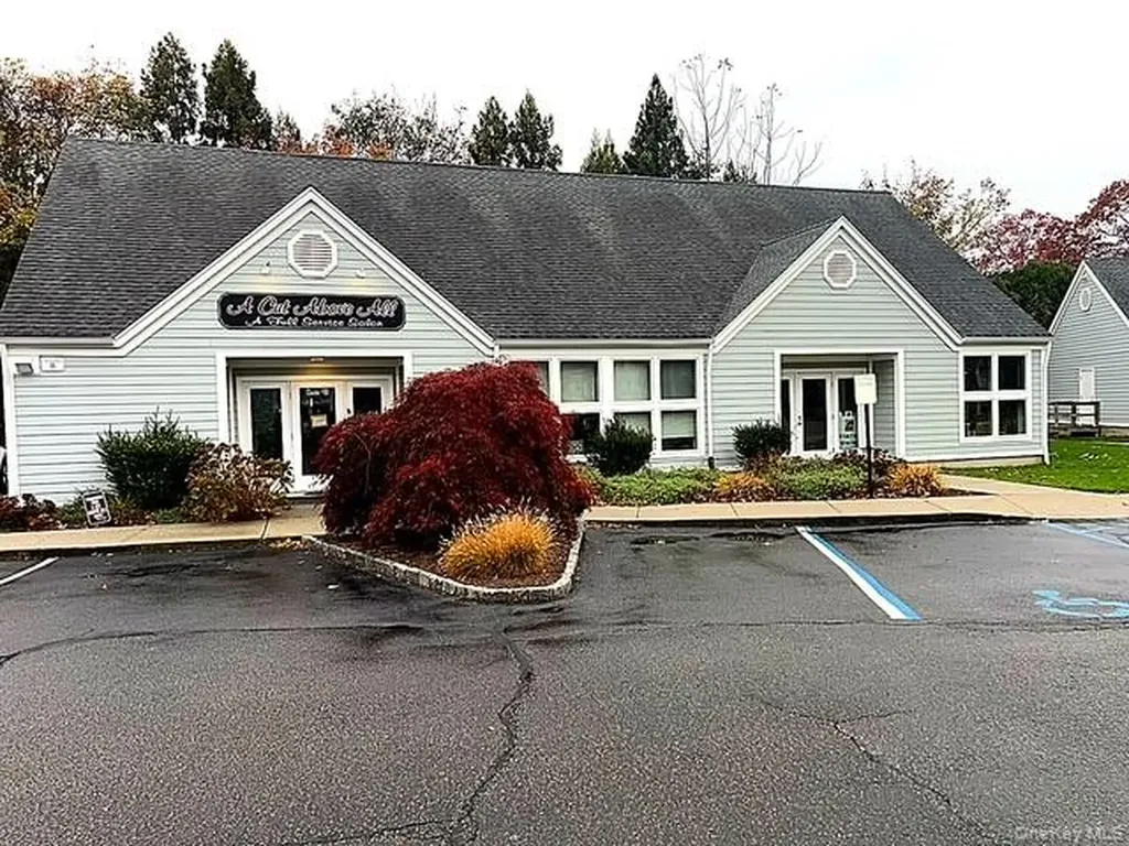 487 Main Road Aquebogue NY 11901