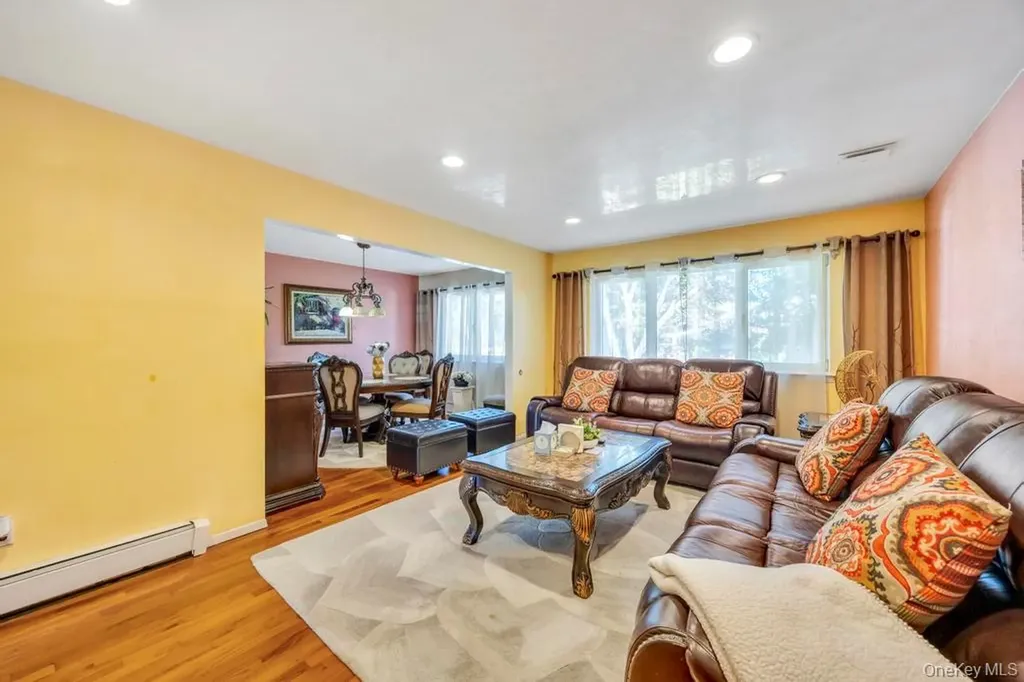 53 Stevenson Place Deer Park NY 11729