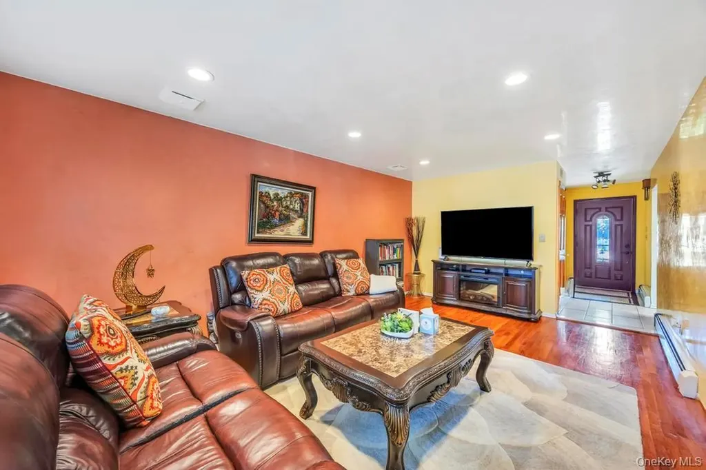 53 Stevenson Place Deer Park NY 11729
