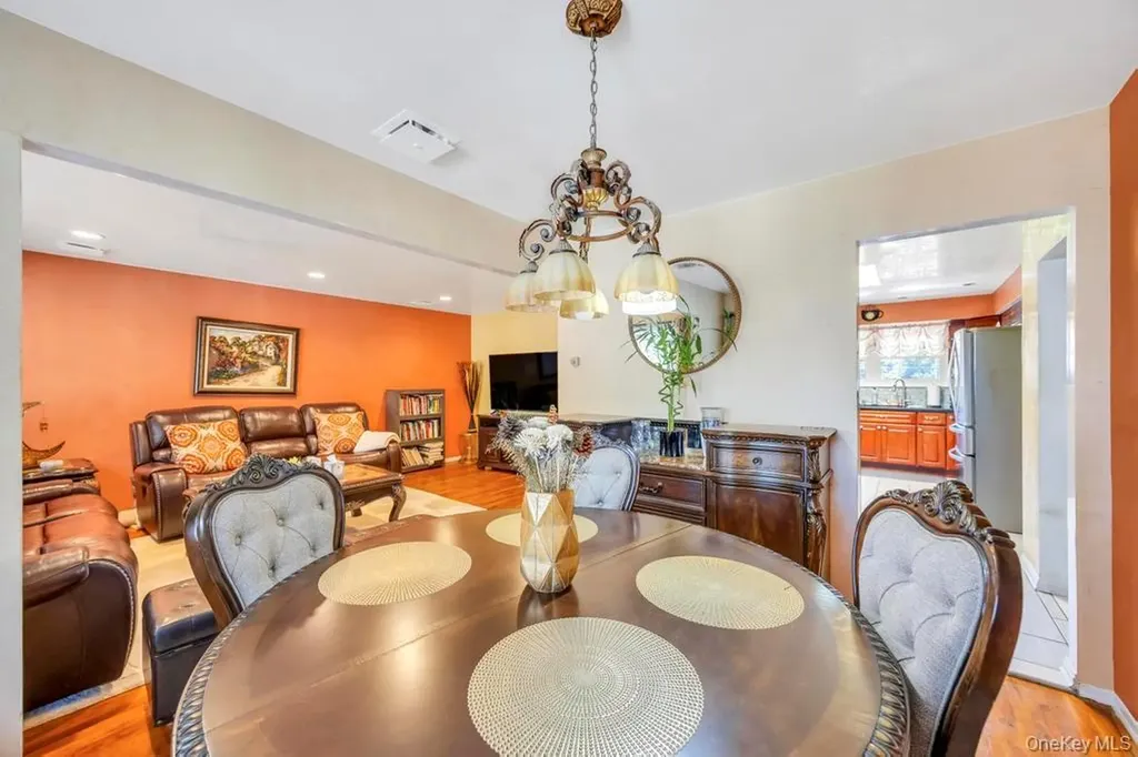 53 Stevenson Place Deer Park NY 11729