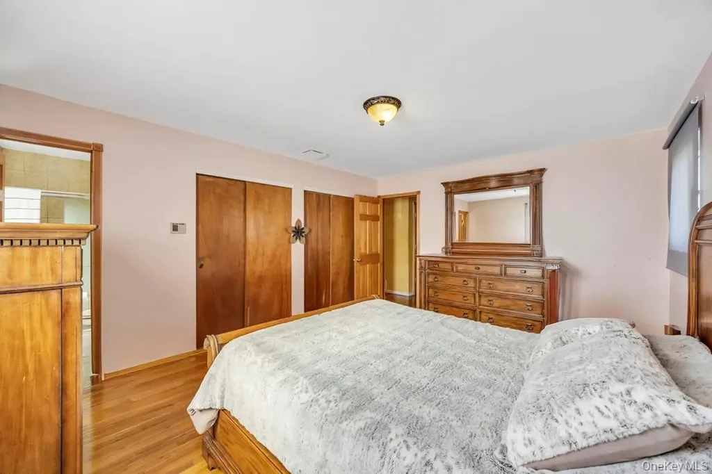 53 Stevenson Place Deer Park NY 11729