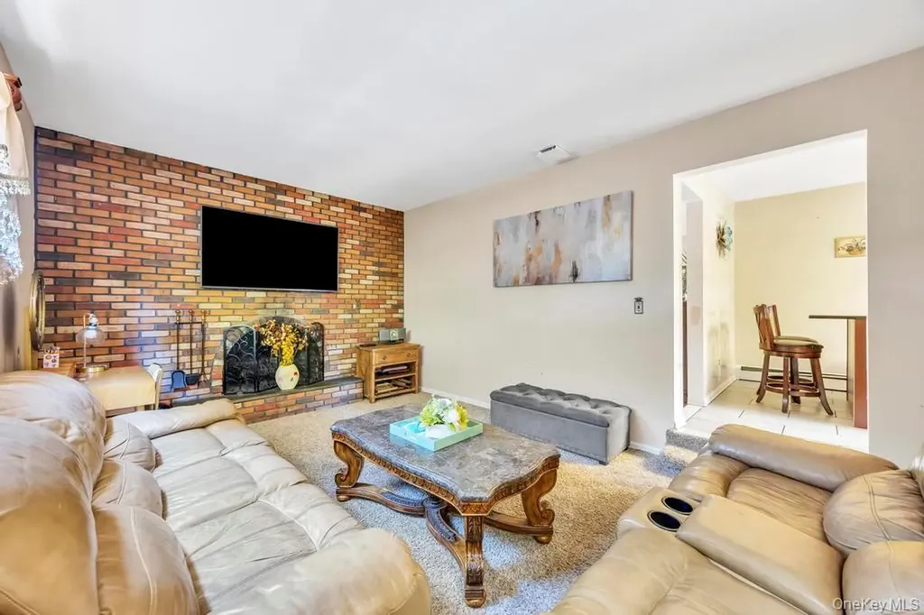 53 Stevenson Place Deer Park NY 11729