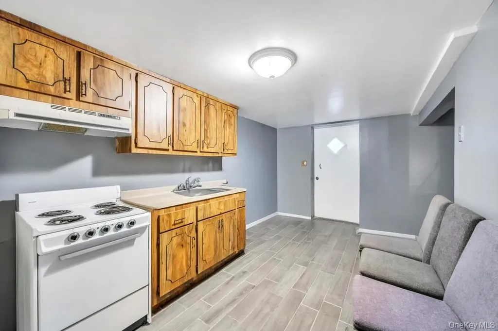 53 Stevenson Place Deer Park NY 11729