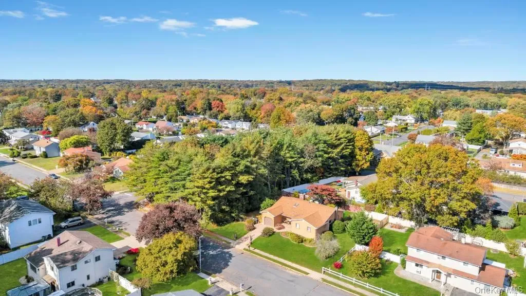 53 Stevenson Place Deer Park NY 11729