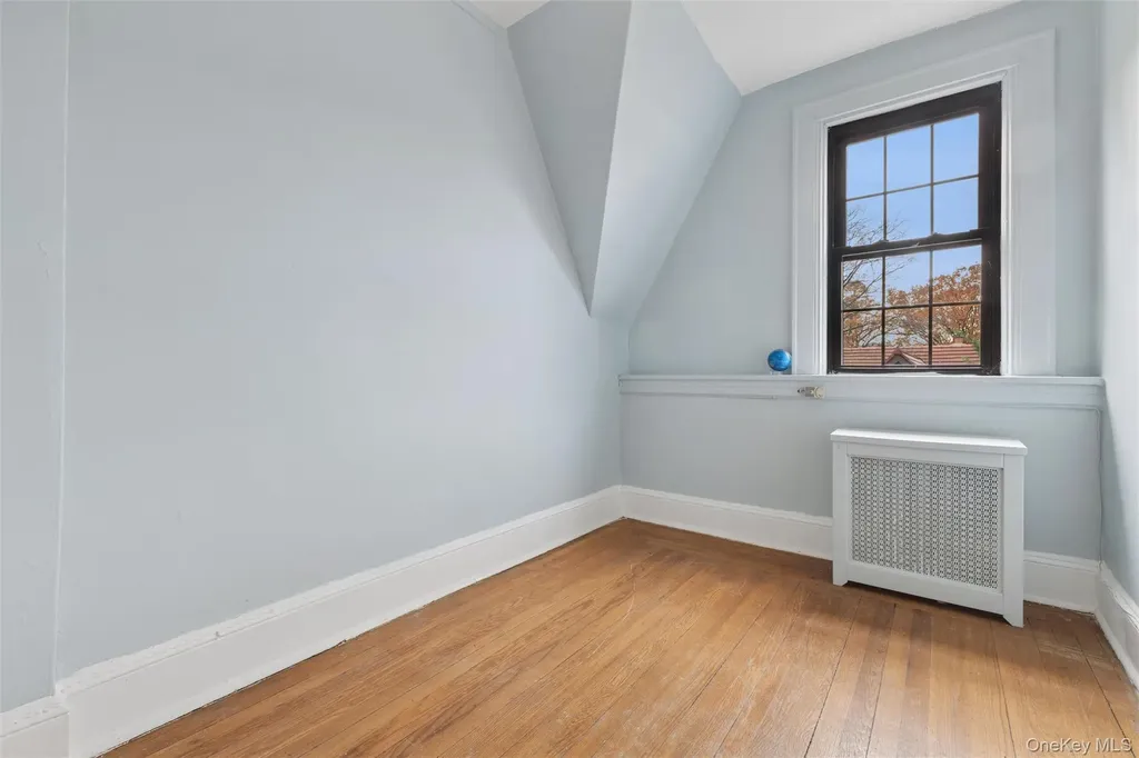 213 Burns Street Forest Hills NY 11375