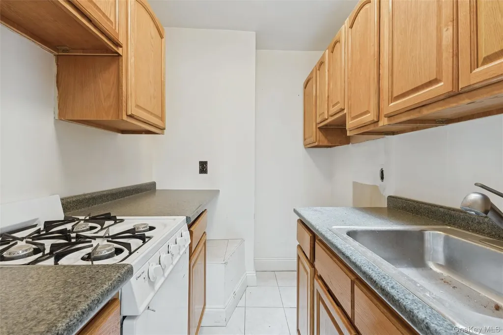 213 Burns Street Forest Hills NY 11375