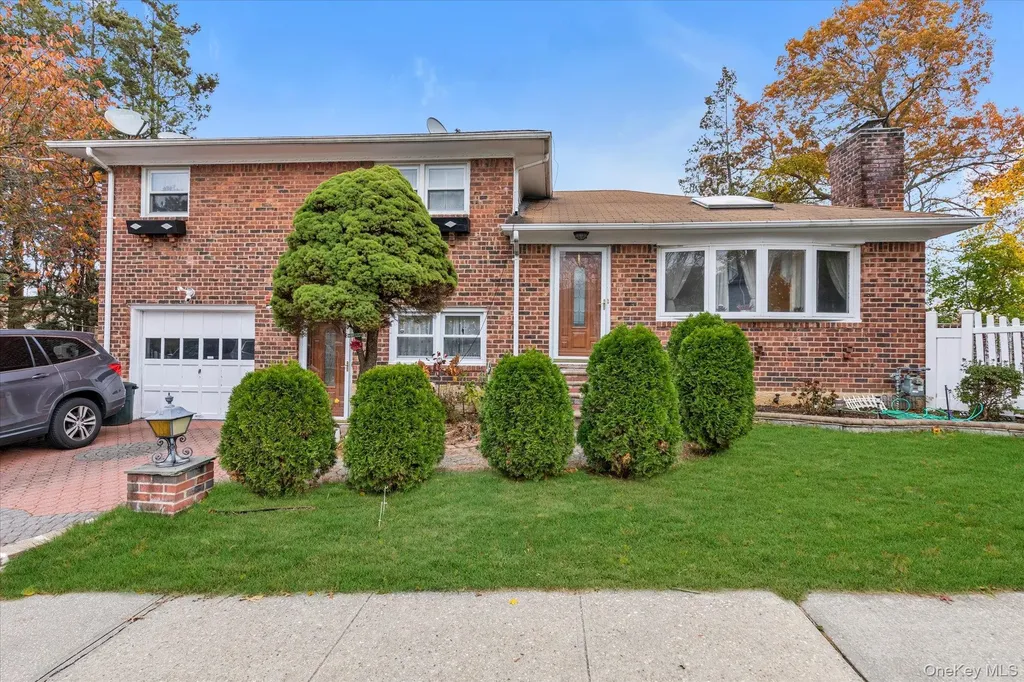 26 Humphrey Drive Syosset NY 11791