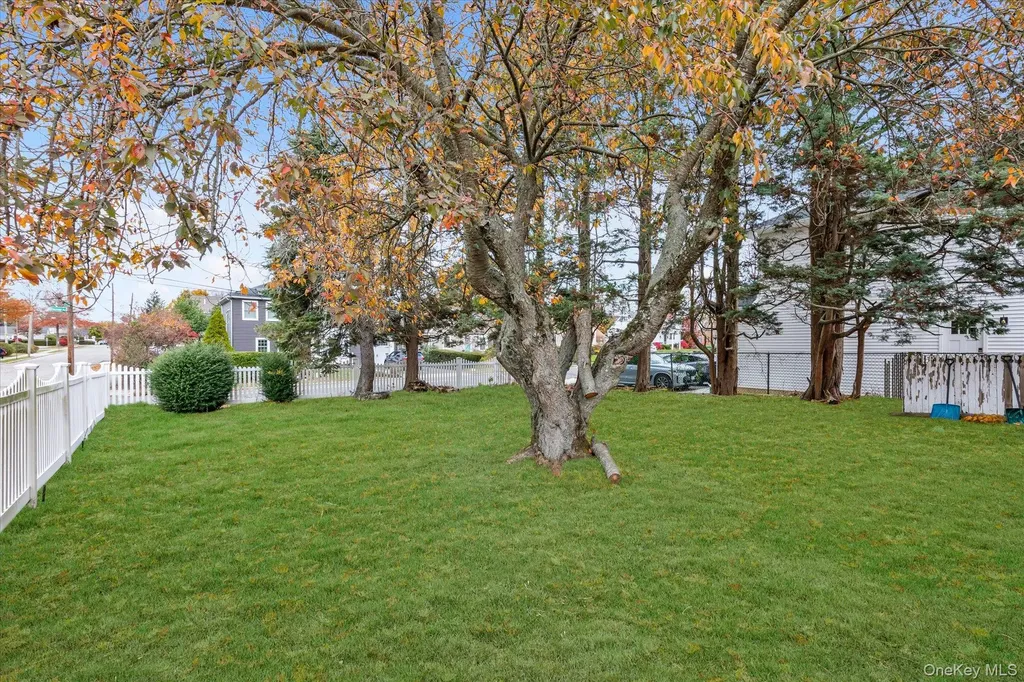 26 Humphrey Drive Syosset NY 11791