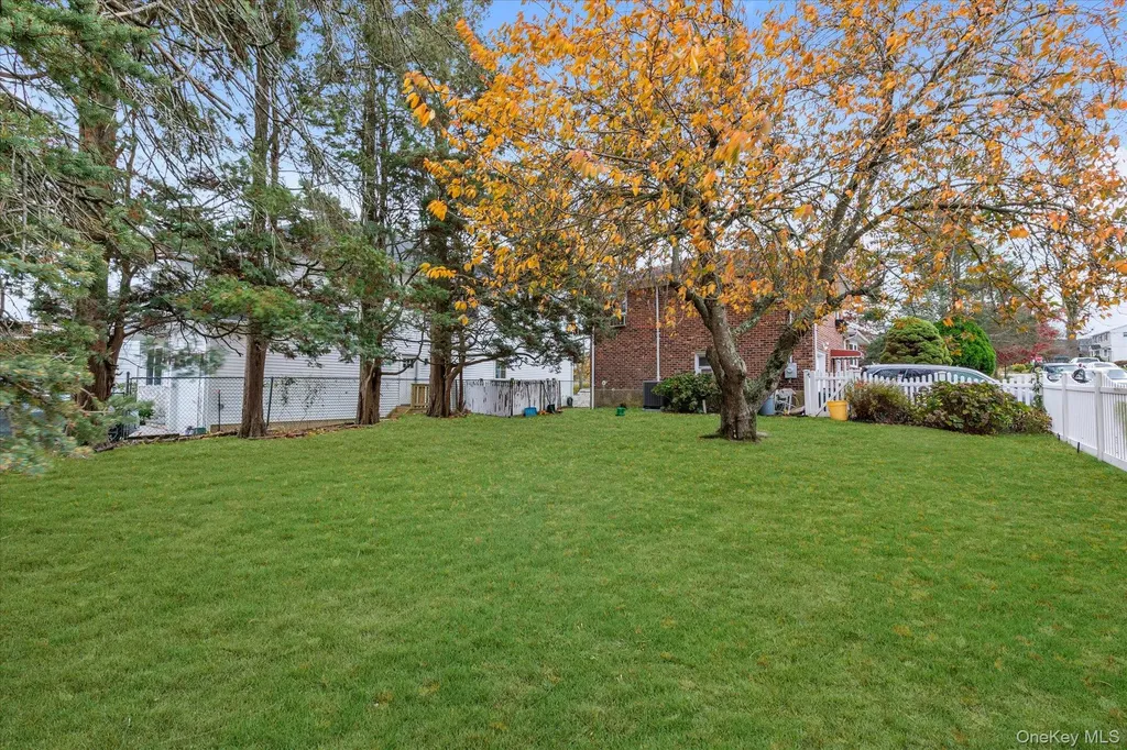26 Humphrey Drive Syosset NY 11791