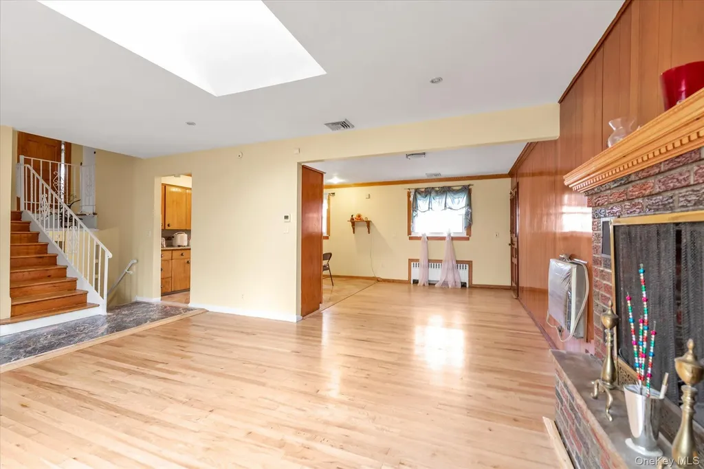 26 Humphrey Drive Syosset NY 11791