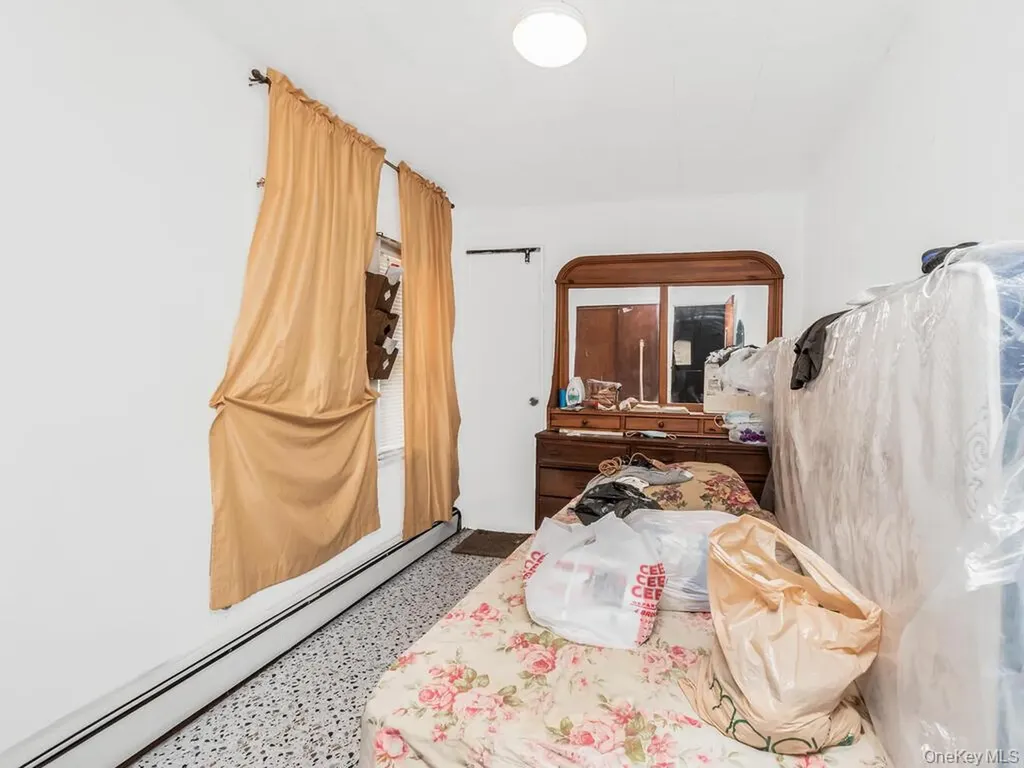 354 Thieriot Avenue Bronx NY 10473