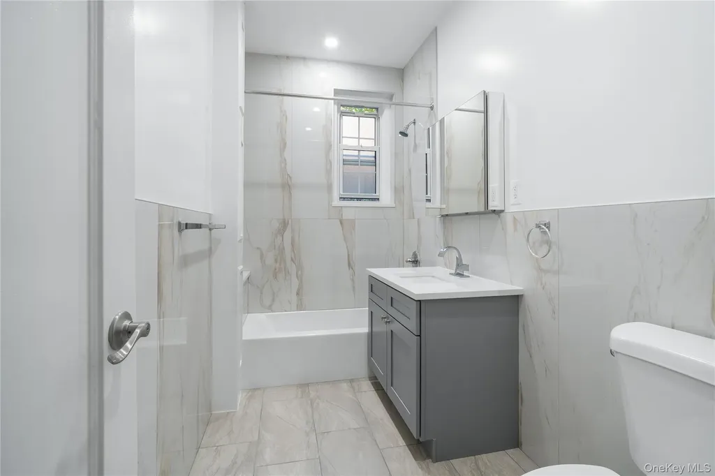 11007 73rd Road Forest Hills NY 11375