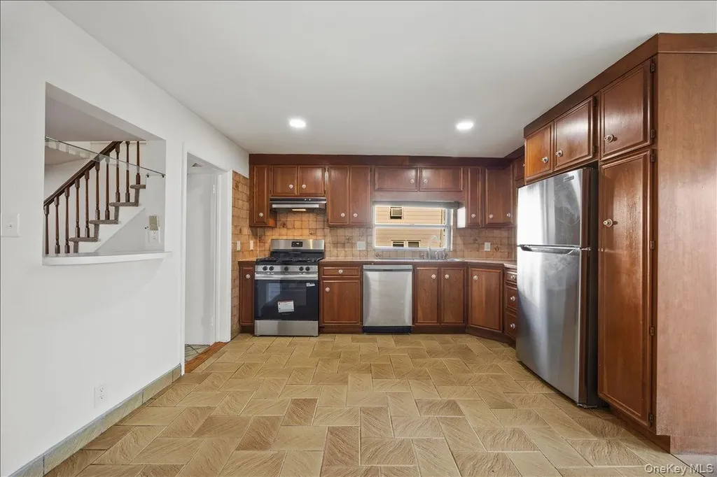 124 Alexander Avenue Yonkers NY 10704