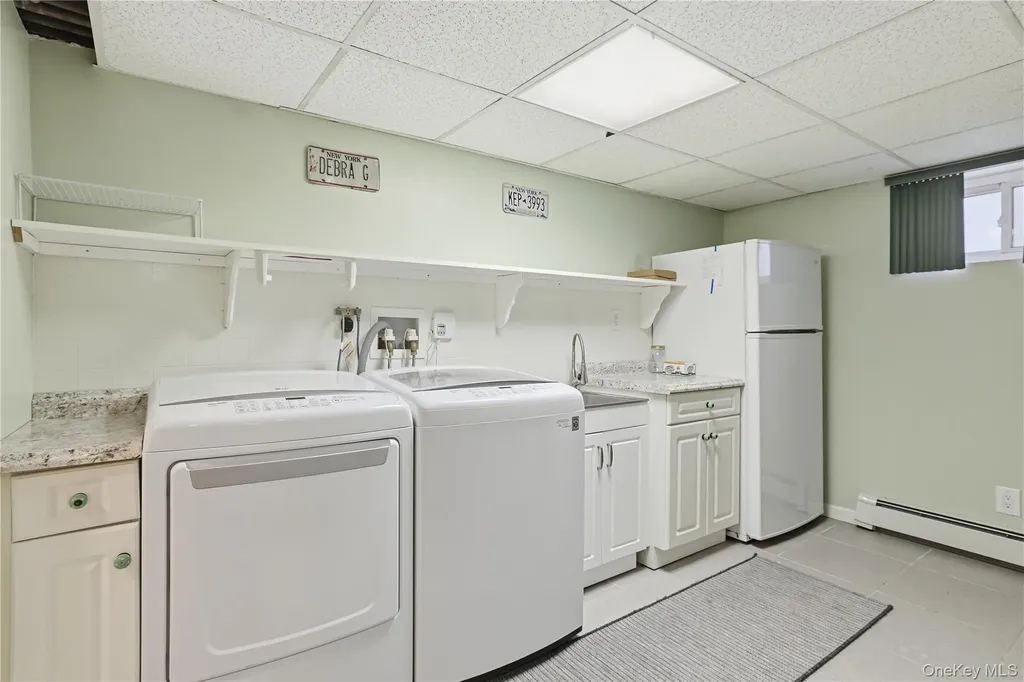 959 N 5th Street New Hyde Park NY 11040