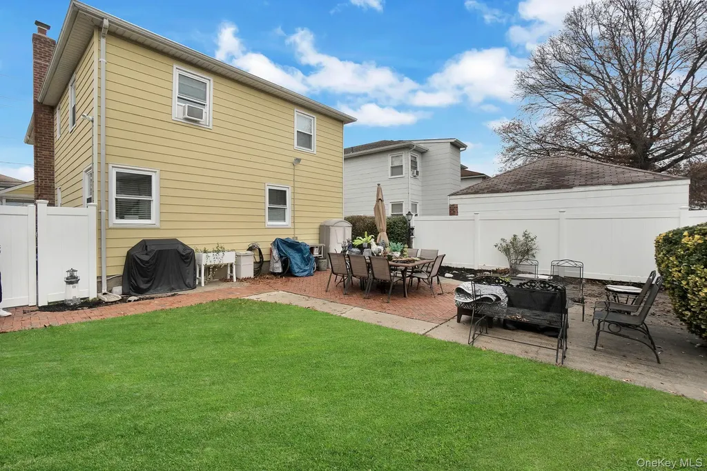 35 Gibson Boulevard Valley Stream NY 11581