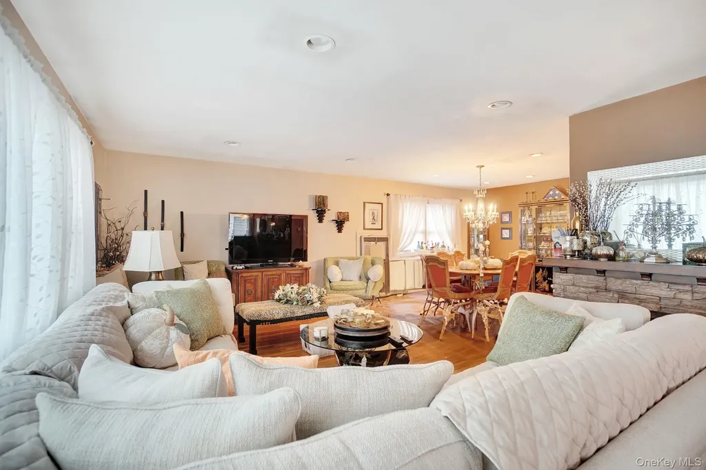 35 Gibson Boulevard Valley Stream NY 11581