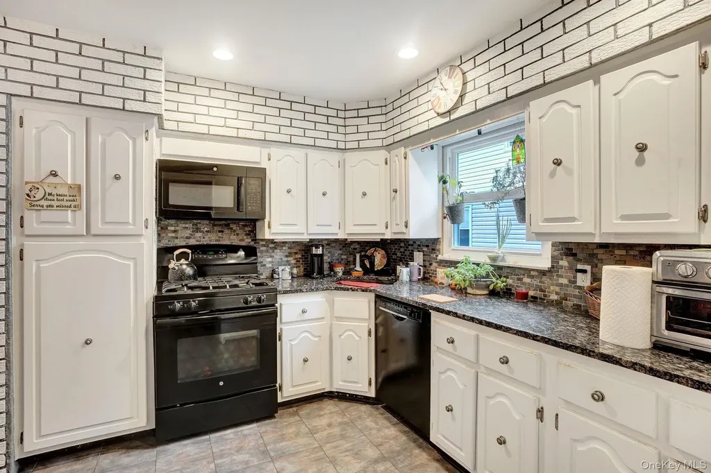 35 Gibson Boulevard Valley Stream NY 11581