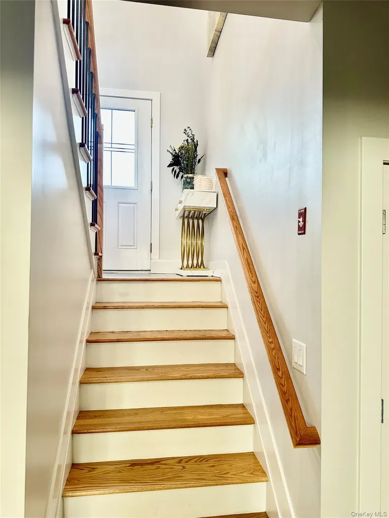 50 Picadilly Circle Rock Hill NY 12775