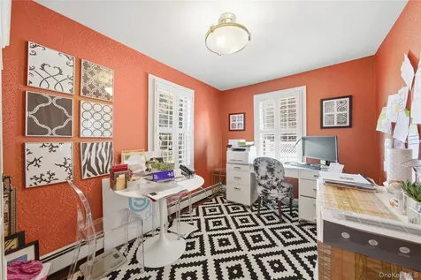 38 Bayside Place Amityville NY 11701